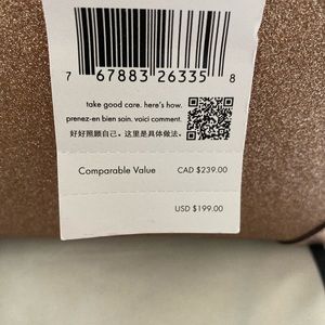 selling a Kate spade bag I was gifted.ended up not liking,will negotiate price